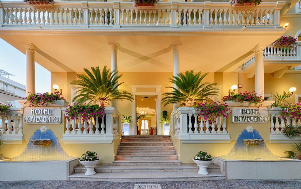 Novecento Suite Hotel Риччоне Екстер'єр фото