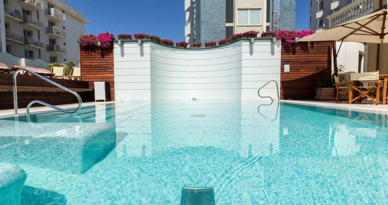 Novecento Suite Hotel Риччоне Екстер'єр фото